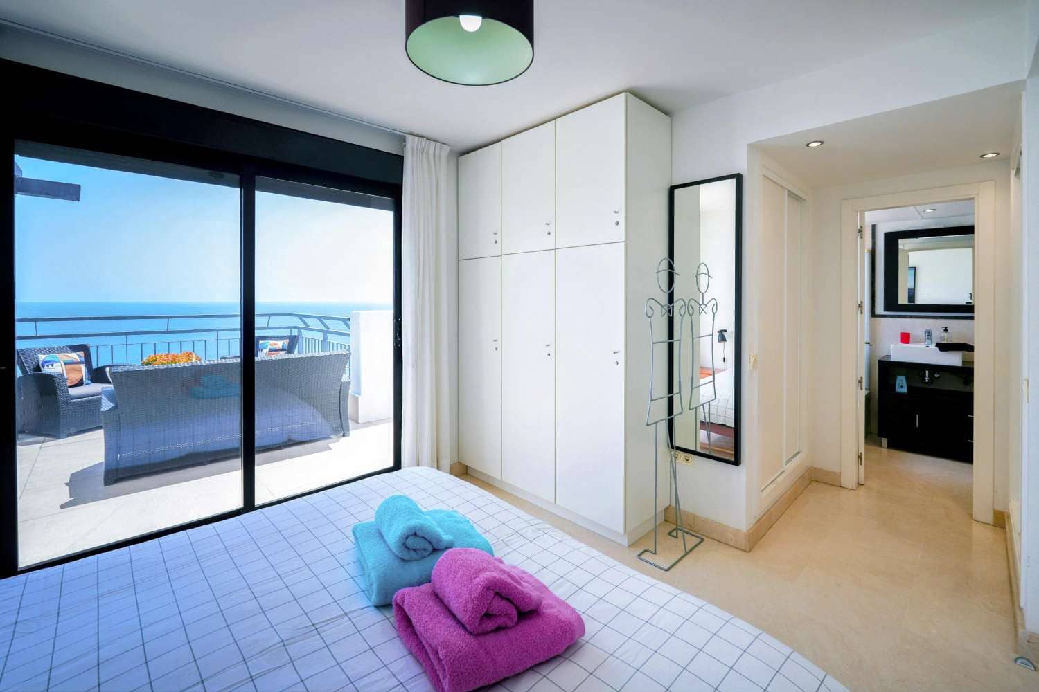 2 bedroom Beach Apartment for sale in El Penoncillo with pool garage - € 595,000 (Ref: 8682023)