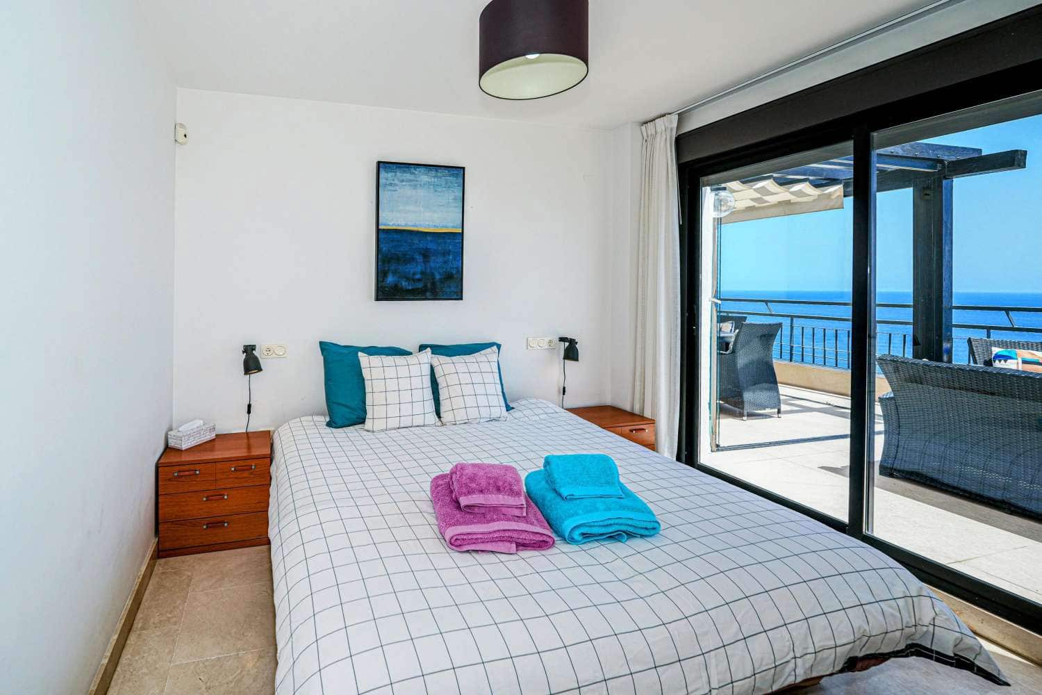 2 bedroom Beach Apartment for sale in El Penoncillo with pool garage - € 595,000 (Ref: 8682023)