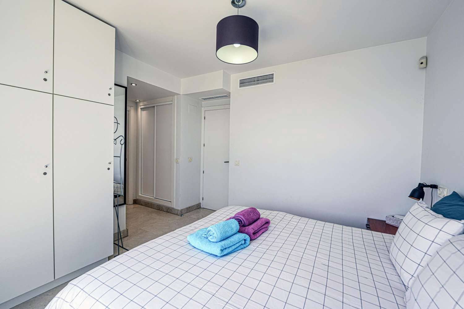 2 bedroom Beach Apartment for sale in El Penoncillo with pool garage - € 595,000 (Ref: 8682023)