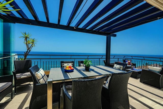 2 sovrum Strandlägenhet till salu i El Peñoncillo, Torrox med pool garage - 595 000 € (Ref: 8682023)