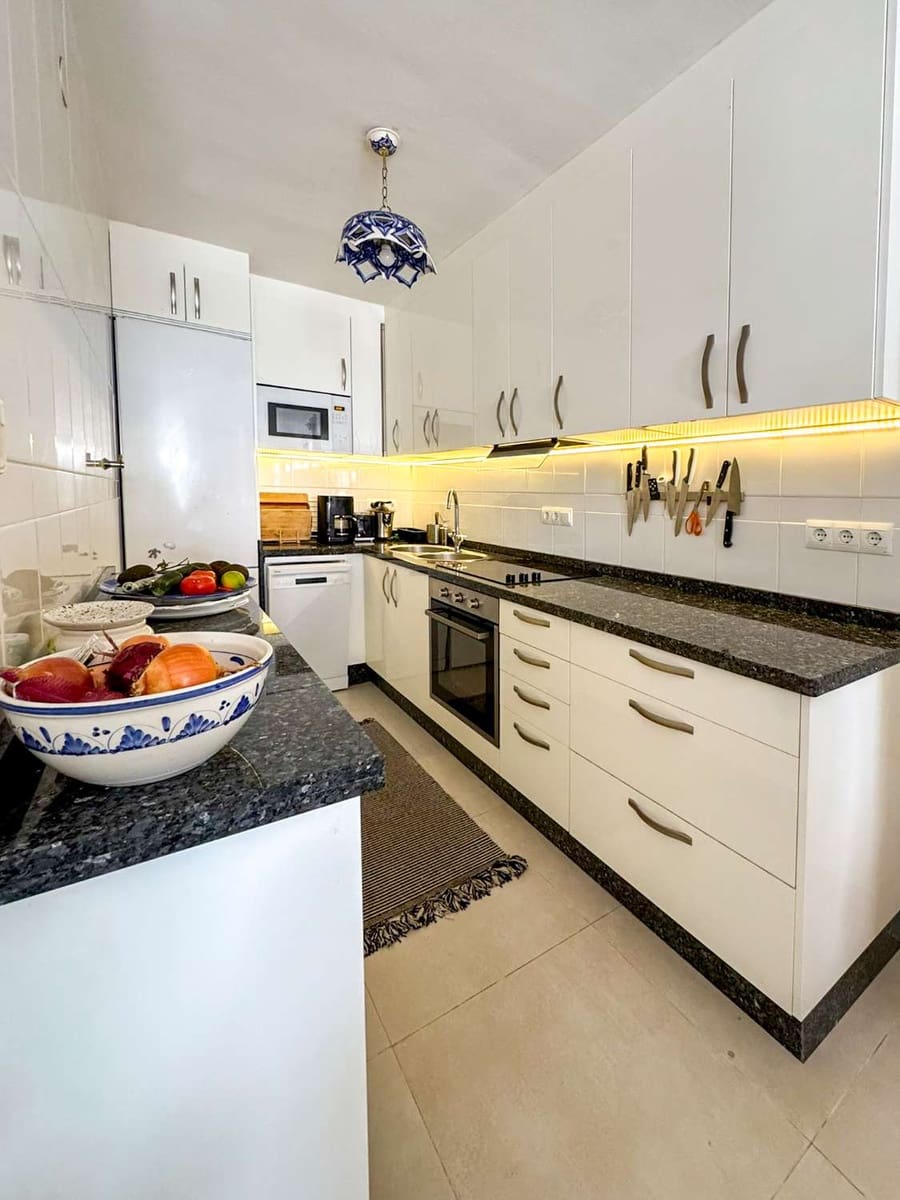 2 camera da letto Villetta a Schiera in vendita in Nerja con piscina - 360.000 € (Rif: 8789140)