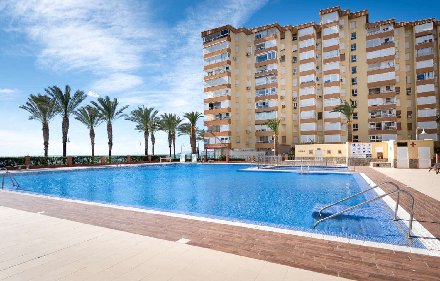 2 soverom Strandleiligheter til salgs i Algarrobo Costa med svømmebasseng - € 283 000 (Ref: 8809234)