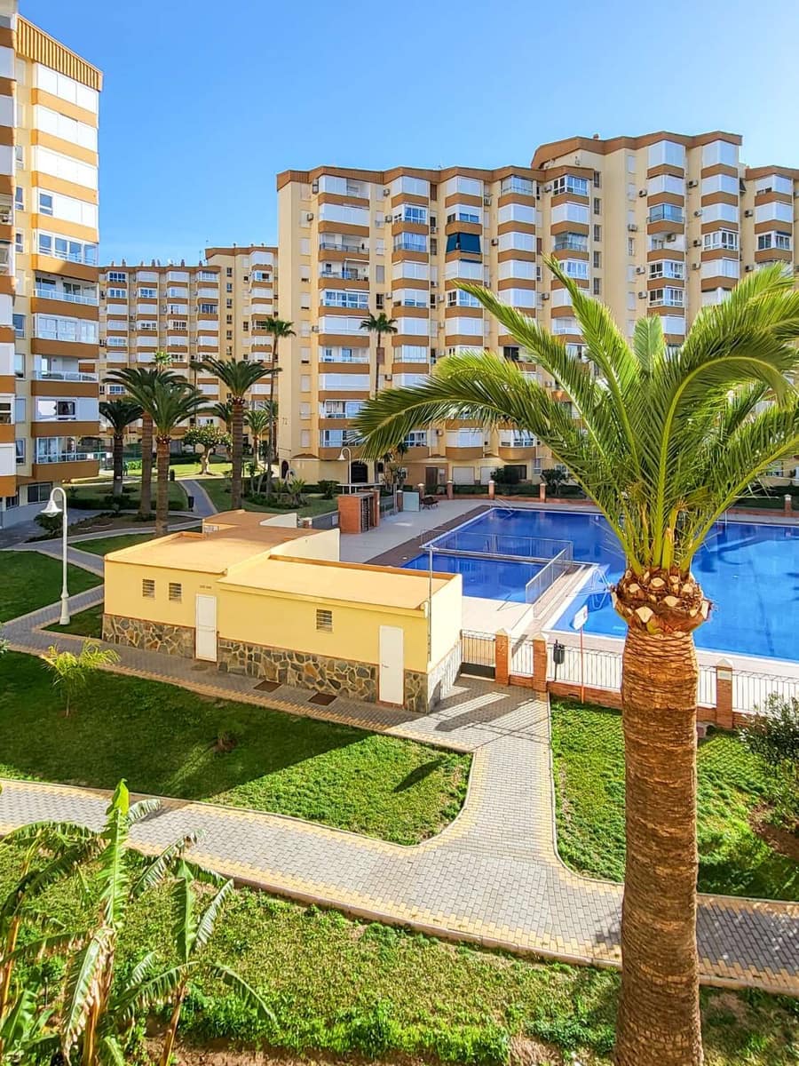 2 soverom Strandleiligheter til salgs i Algarrobo Costa med svømmebasseng - € 283 000 (Ref: 8809234)