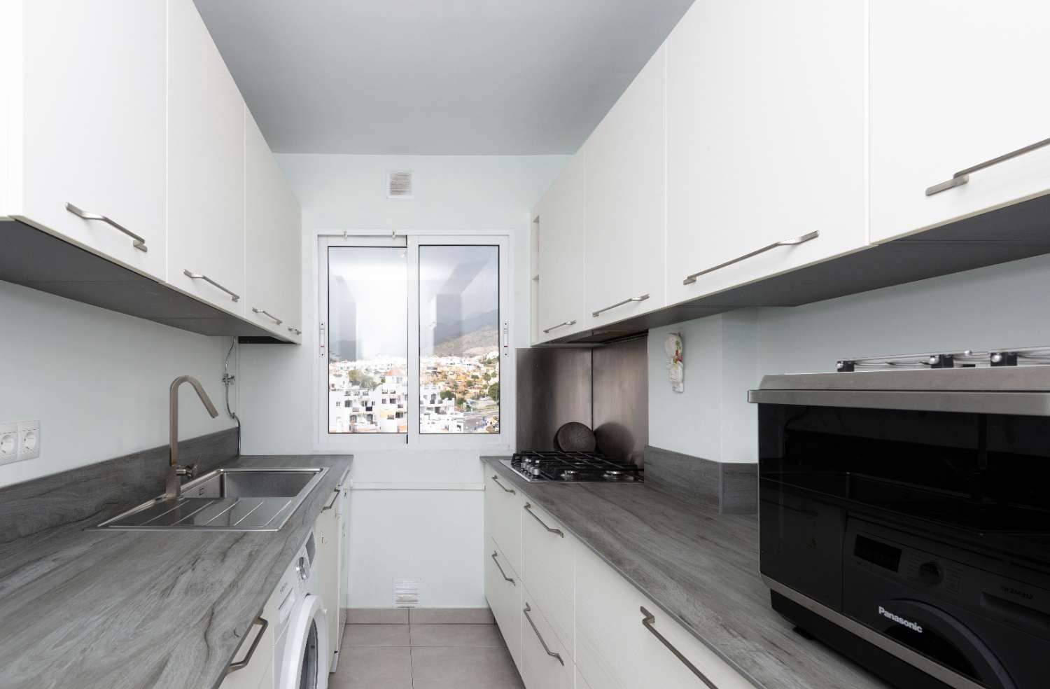 2 soveværelse Lejlighed til salg i Nerja med swimmingpool - € 350.000 (Ref: 8862475)