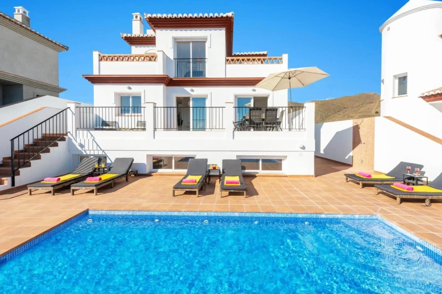 5 sypialnia Willa na sprzedaż w El Penoncillo z basenem - 949 000 € (Ref: 8956933)