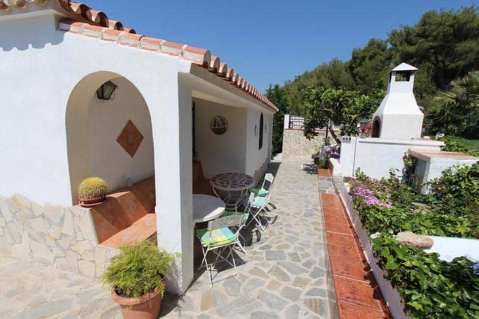 5 bedroom Villa for sale in Frigiliana with pool - € 950,000 (Ref: 9113793)