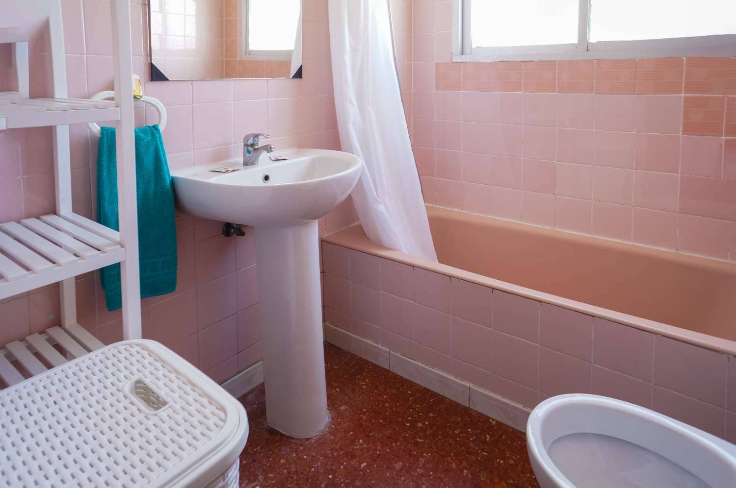 2 soveværelse Semi-Rækkehus til salg i Nerja med swimmingpool - € 325.000 (Ref: 9193509)