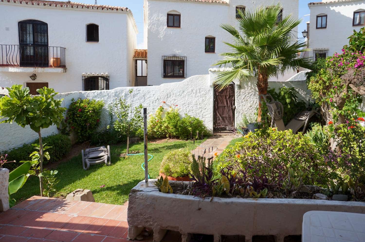 2 soveværelse Semi-Rækkehus til salg i Nerja med swimmingpool - € 325.000 (Ref: 9193509)