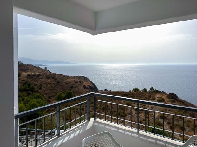 2 sovrum Lägenhet till salu i El Peñoncillo, Torrox med pool garage - 445 000 € (Ref: 9212508)