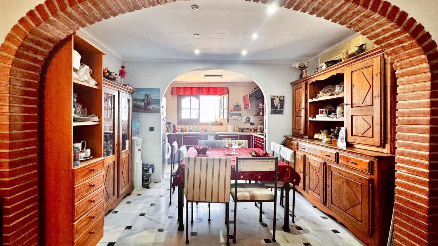 3 sovrum Villa till salu i Nerja med pool - 650 000 € (Ref: 9228168)