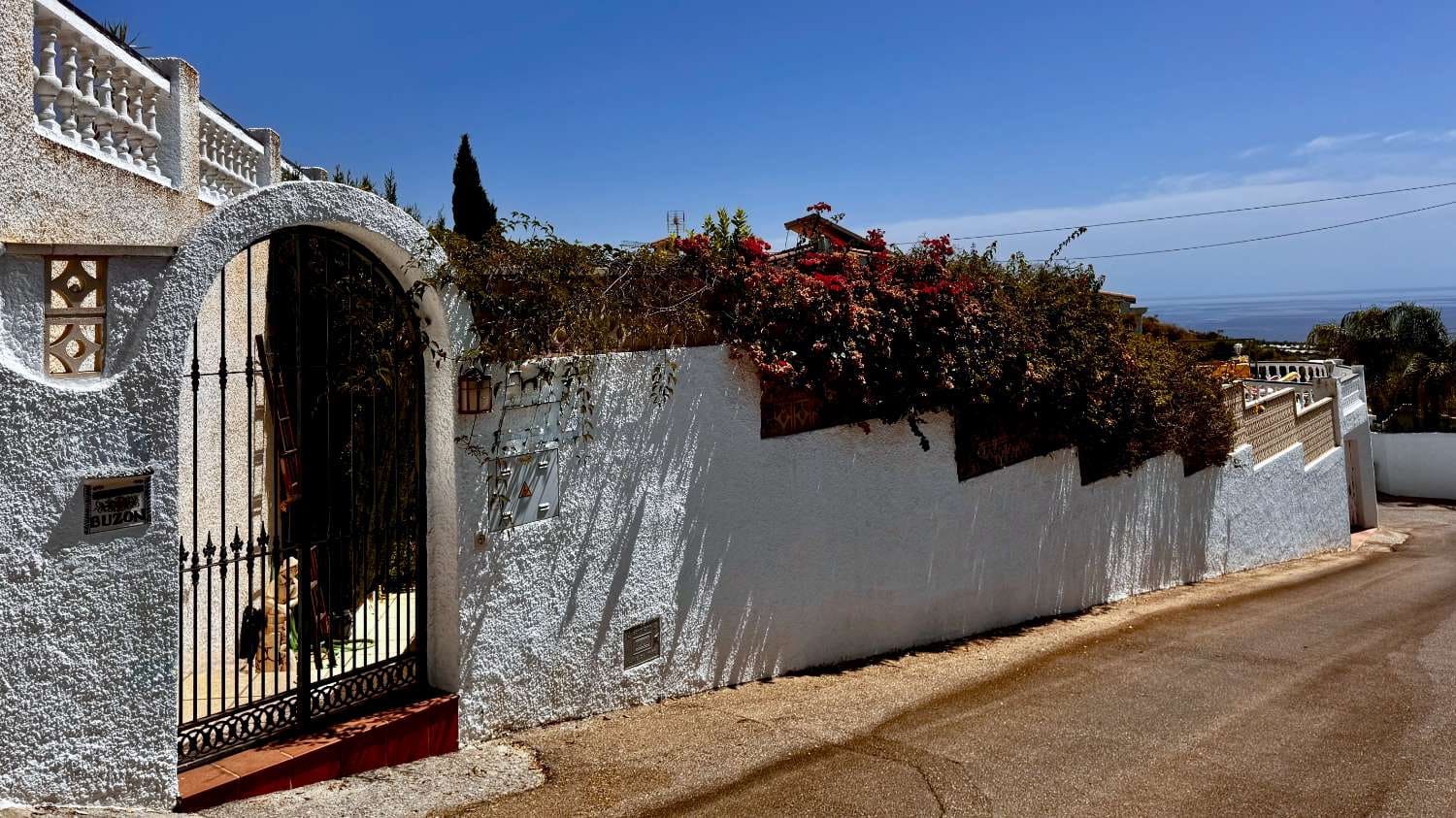 3 sovrum Villa till salu i Nerja med pool - 650 000 € (Ref: 9228168)