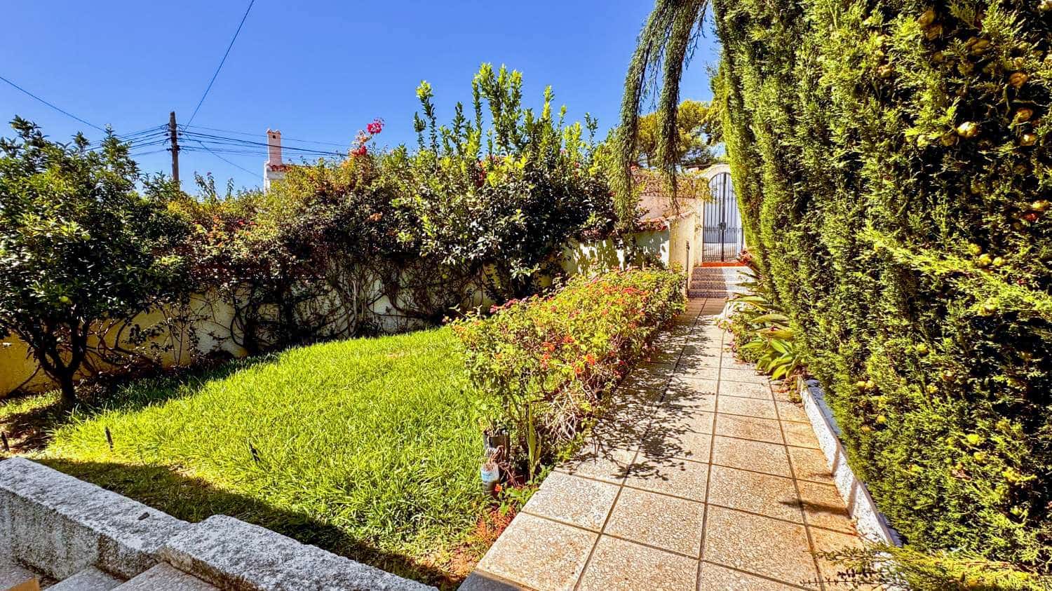 3 sovrum Villa till salu i Nerja med pool - 650 000 € (Ref: 9228168)