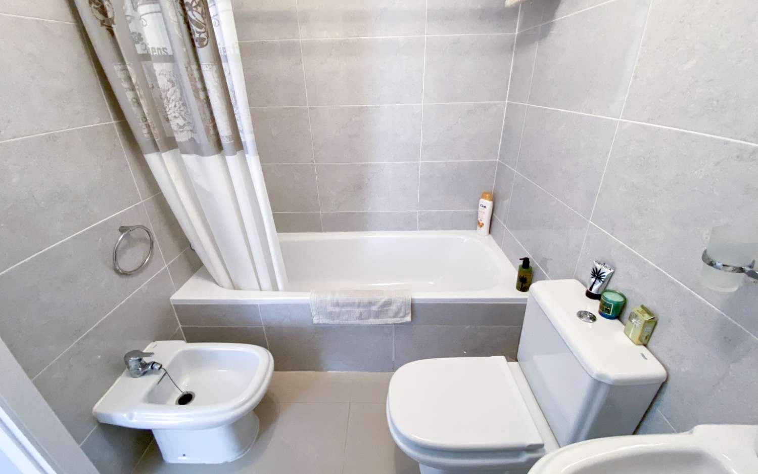 2 bedroom Beach Apartment for sale in Nerja with pool - € 339,000 (Ref: 9232250)