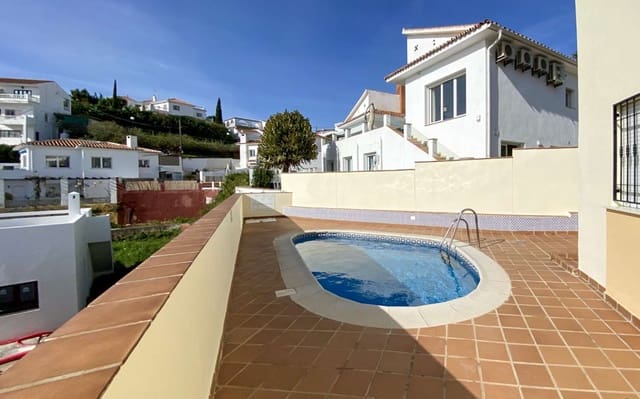 2 soverom Strandleiligheter til salgs i Chaparil - Torrecilla - Punta Lara, Nerja med svømmebasseng - € 339 000 (Ref: 9232250)