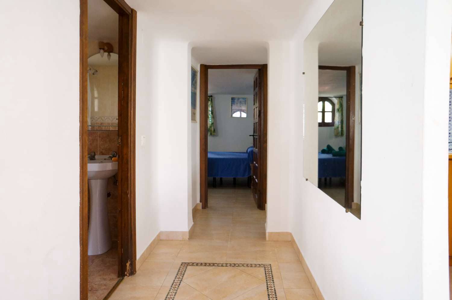 4 sovrum Villa till salu i Nerja med pool - 450 000 € (Ref: 9256719)