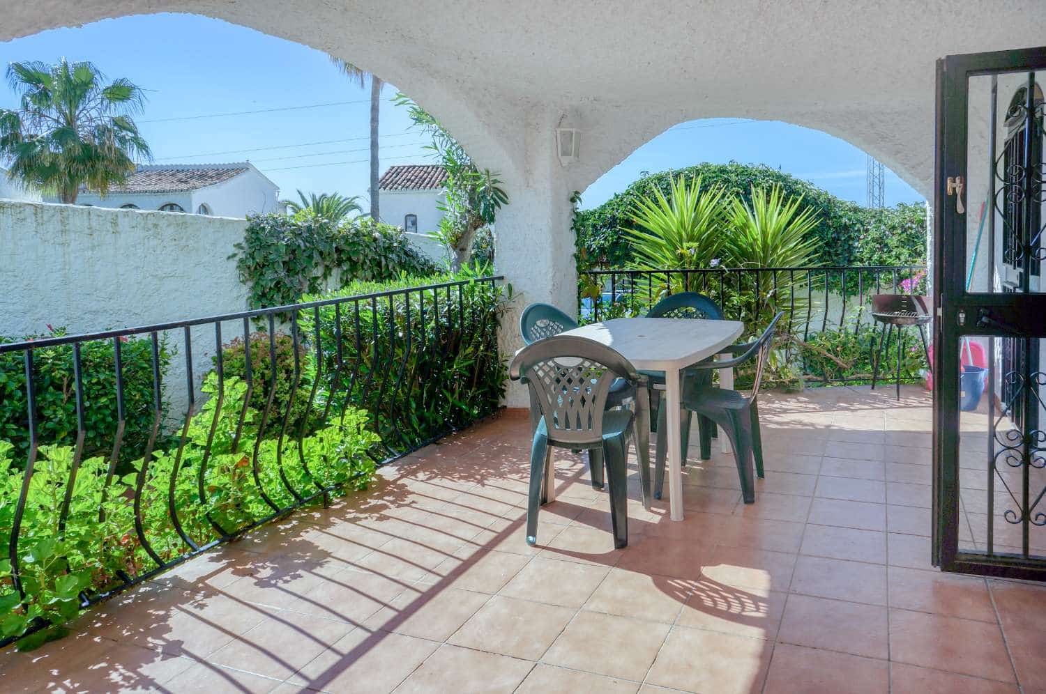 4 sovrum Villa till salu i Nerja med pool - 450 000 € (Ref: 9256719)