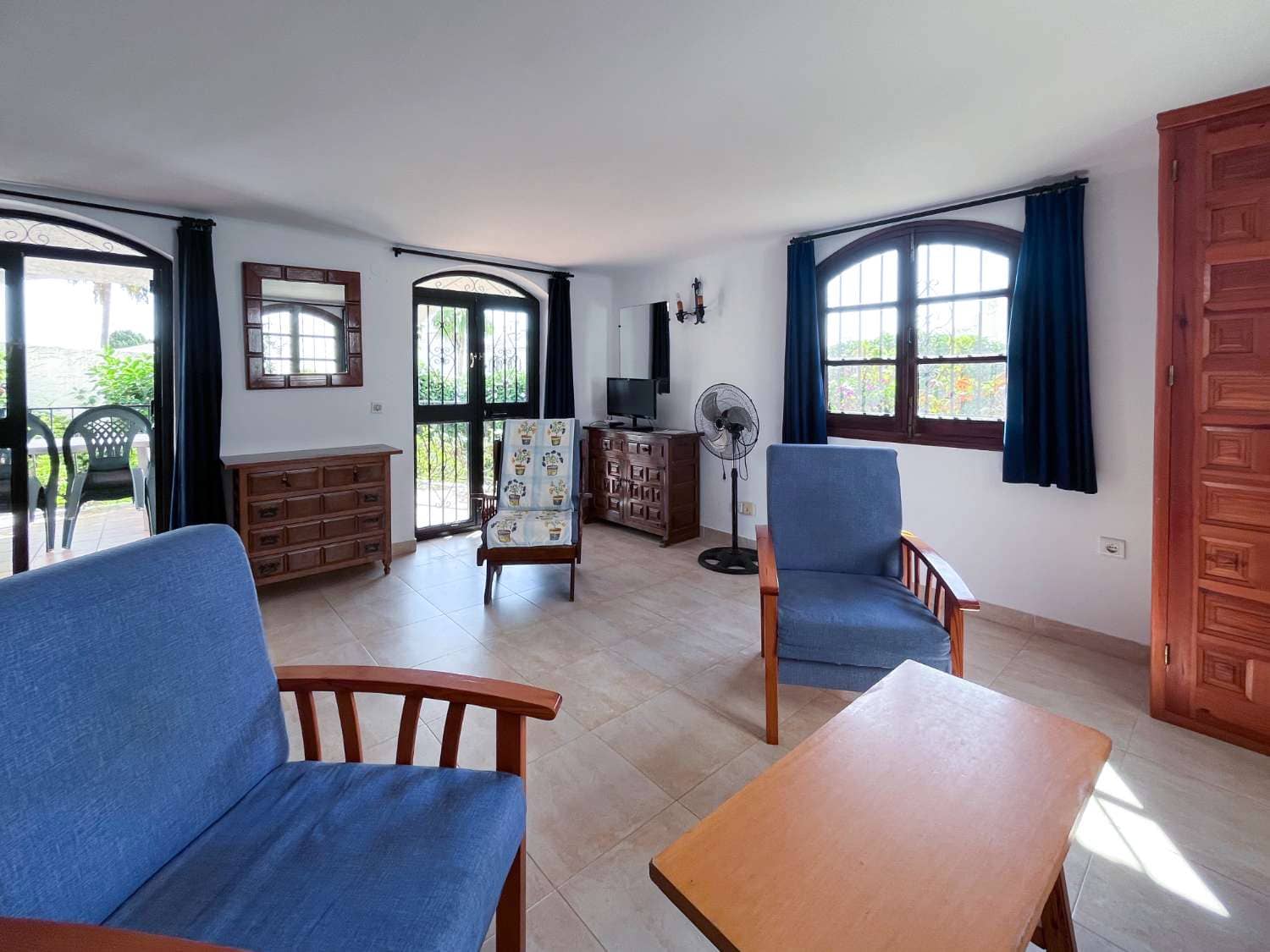 4 sovrum Villa till salu i Nerja med pool - 450 000 € (Ref: 9256719)