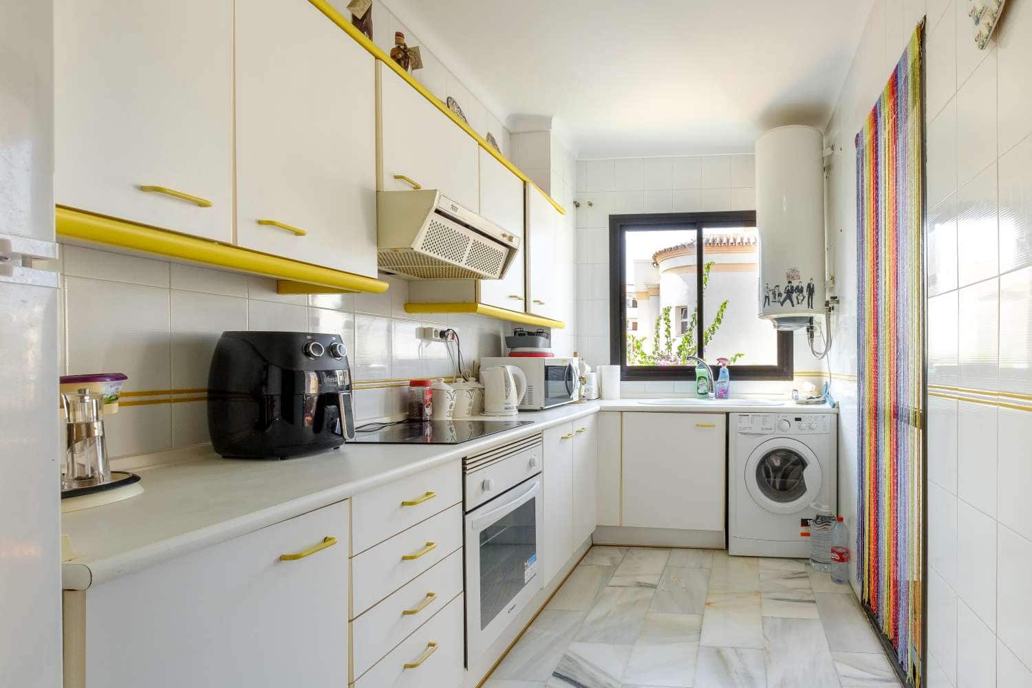 2 soverom Strandleiligheter til salgs i Nerja med svømmebasseng - € 499 000 (Ref: 9272054)