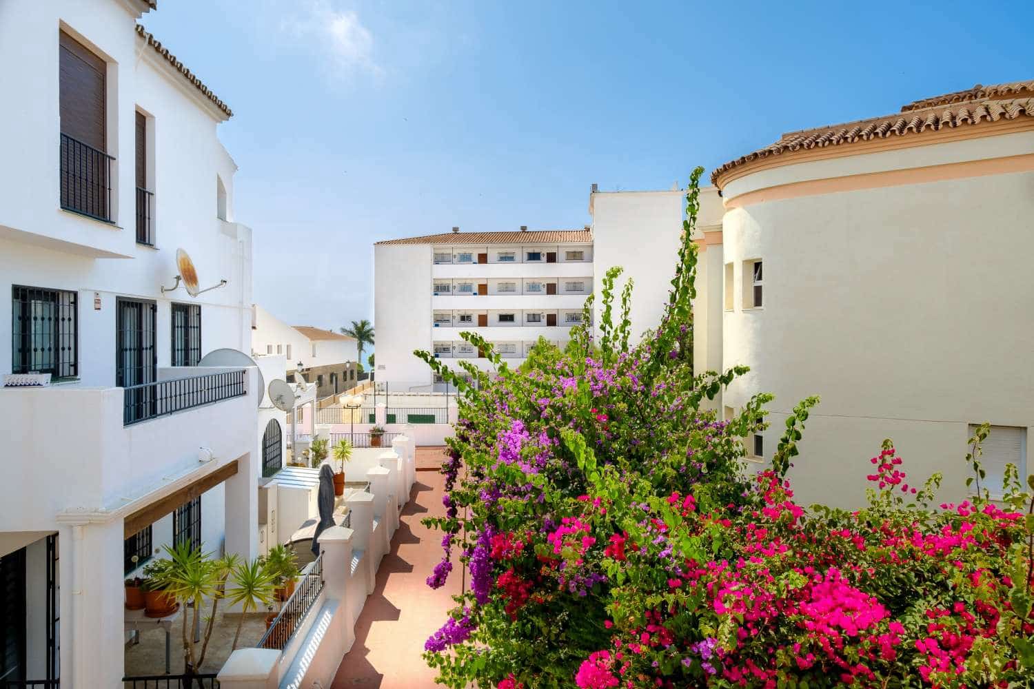 2 soverom Strandleiligheter til salgs i Nerja med svømmebasseng - € 499 000 (Ref: 9272054)