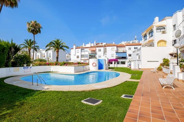 2 sovrum Strandlägenhet till salu i Centro, Nerja med pool - 499 000 € (Ref: 9272054)