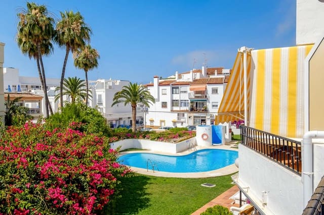 2 sovrum Strandlägenhet till salu i Centro, Nerja med pool - 499 000 € (Ref: 9272054)