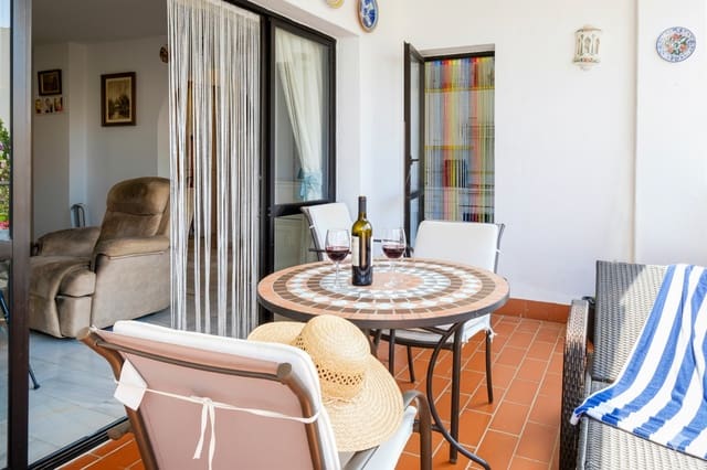 2 sovrum Strandlägenhet till salu i Centro, Nerja med pool - 499 000 € (Ref: 9272054)