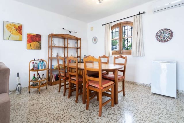 3 chambre Villa/Maison à vendre à Nerja avec piscine - 585 000 € (Ref: 9284869)