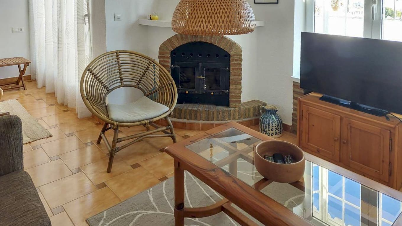 3 chambre Villa/Maison Mitoyenne à vendre à Nerja avec piscine - 325 000 € (Ref: 9290950)