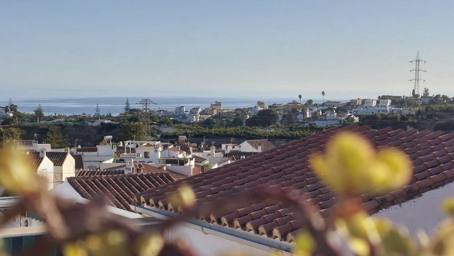 3 chambre Villa/Maison Mitoyenne à vendre à Nerja avec piscine - 325 000 € (Ref: 9290950)