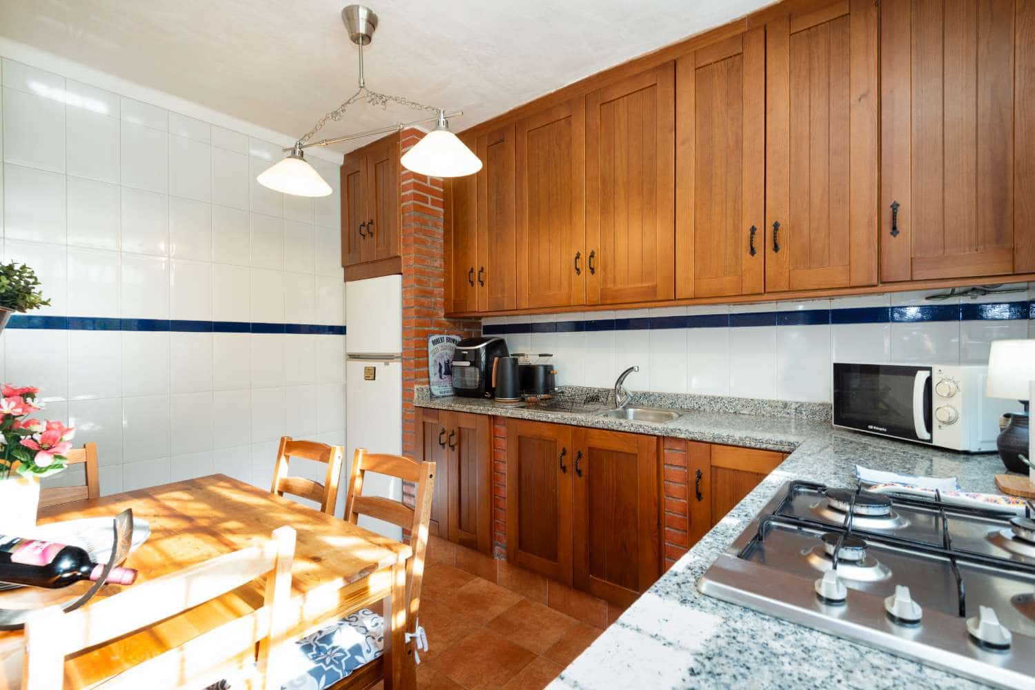 2 soverom Rekkehus til salgs i Nerja med svømmebasseng - € 329 000 (Ref: 9374939)