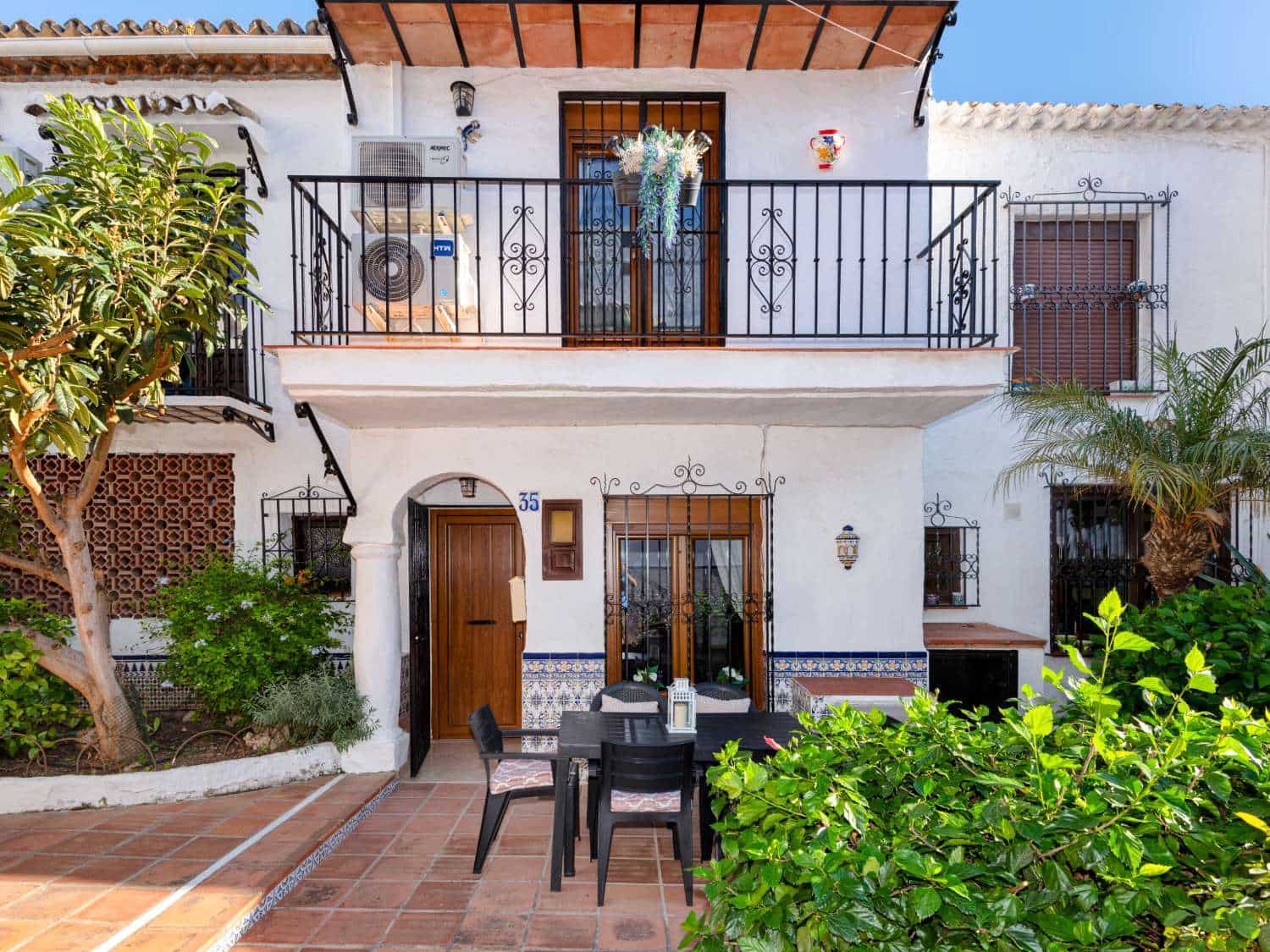 2 soverom Rekkehus til salgs i Nerja med svømmebasseng - € 329 000 (Ref: 9374939)