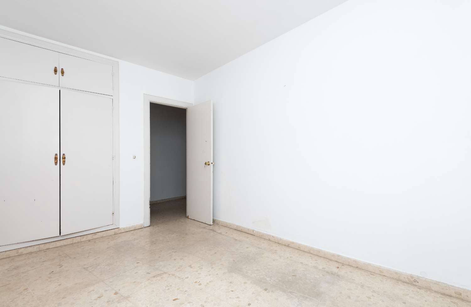 4 bedroom Apartment for sale in Nerja - € 350,000 (Ref: 9376555)