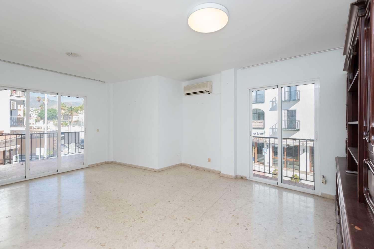 4 bedroom Apartment for sale in Nerja - € 350,000 (Ref: 9376555)