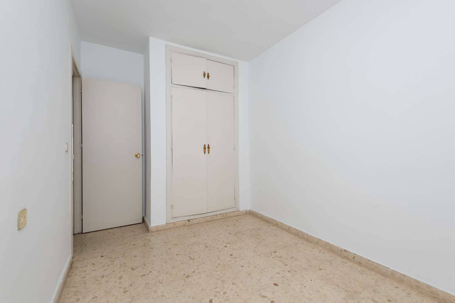 4 bedroom Apartment for sale in Nerja - € 350,000 (Ref: 9376555)