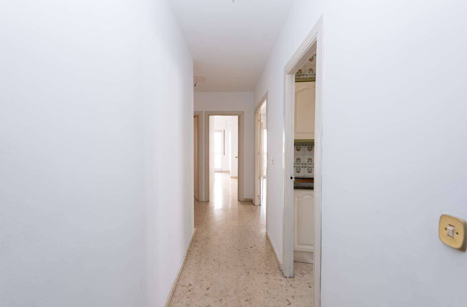 4 bedroom Apartment for sale in Nerja - € 350,000 (Ref: 9376555)