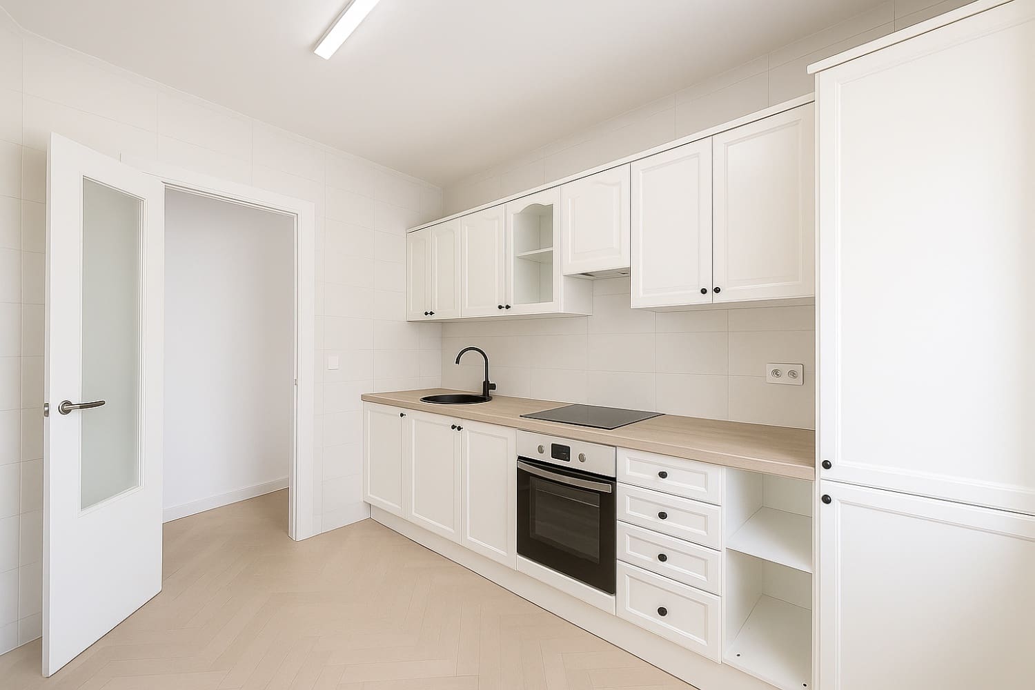 4 bedroom Apartment for sale in Nerja - € 350,000 (Ref: 9376555)