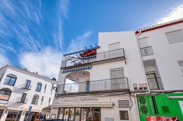 4 bedroom Apartment for sale in Nerja - € 350,000 (Ref: 9376555)