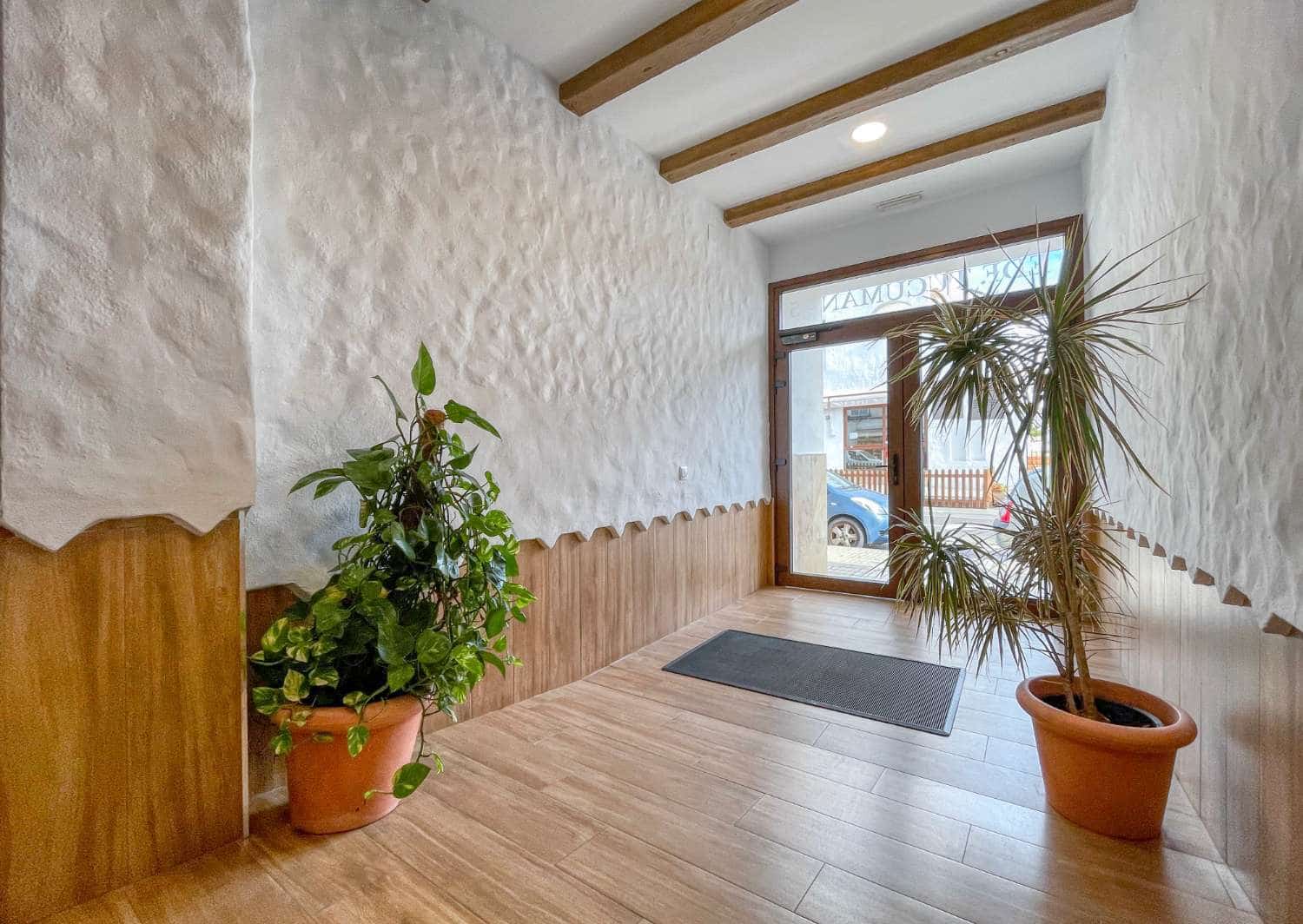 4 bedroom Apartment for sale in Nerja - € 350,000 (Ref: 9376555)