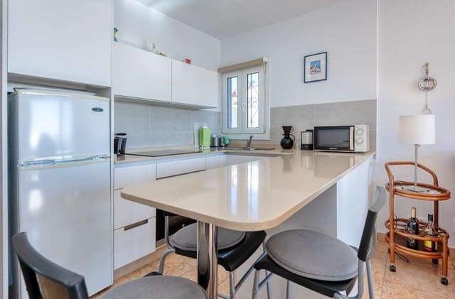 1 Zimmer Apartment zu verkaufen in Burriana, Nerja mit Pool - 299.000 € (Ref: 9418893)