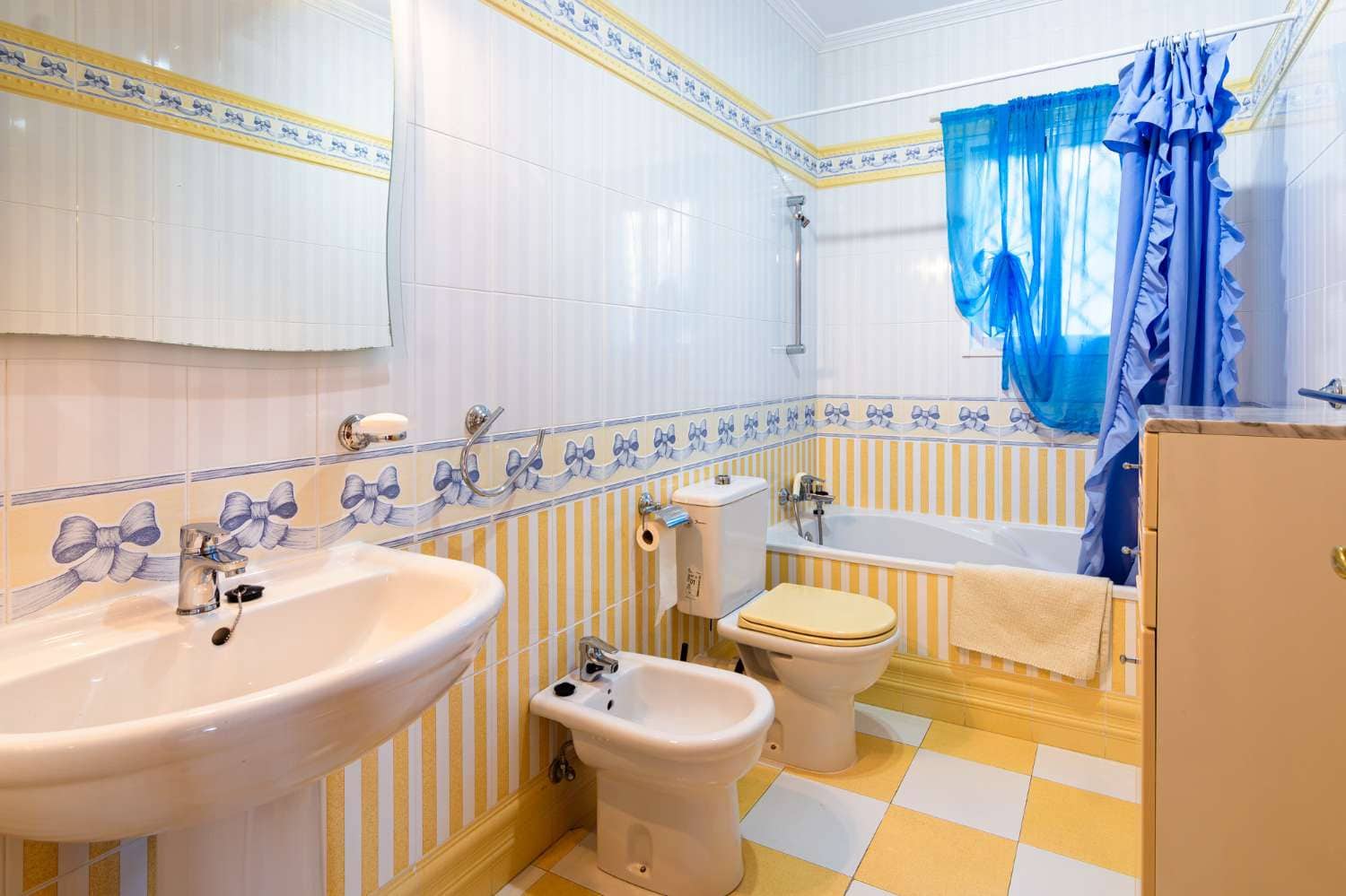 4 sovrum Villa till salu i Torrox med pool garage - 795 000 € (Ref: 9424263)