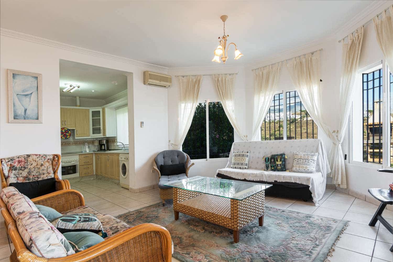 4 sovrum Villa till salu i Torrox med pool garage - 795 000 € (Ref: 9424263)