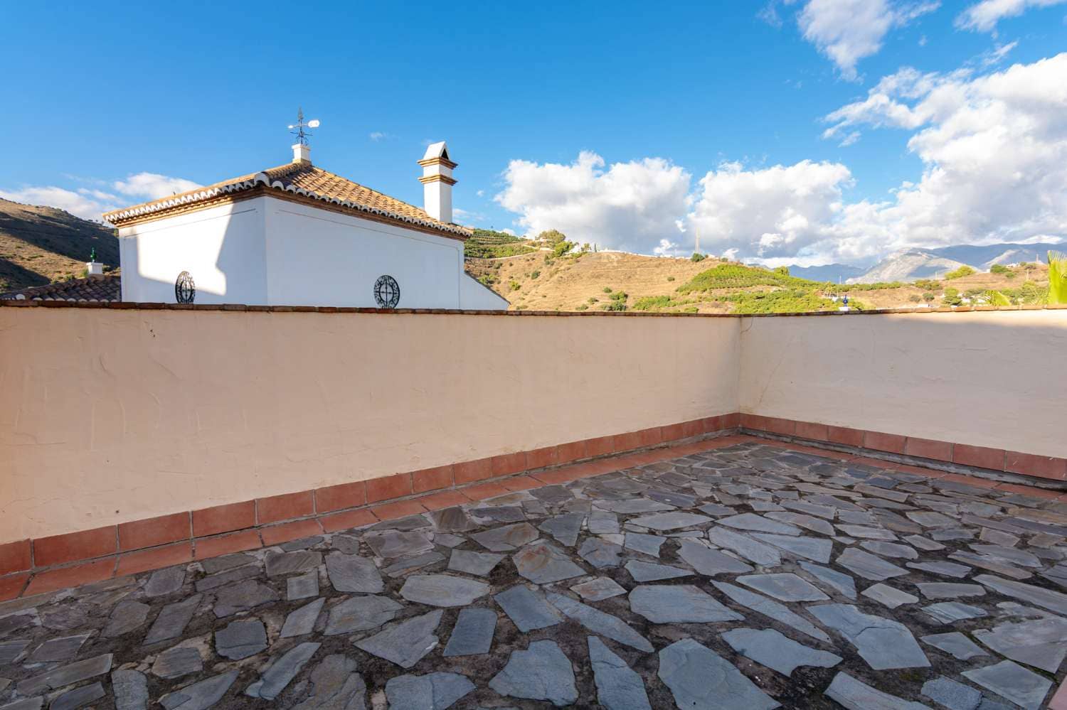 4 sovrum Villa till salu i Torrox med pool garage - 795 000 € (Ref: 9424263)