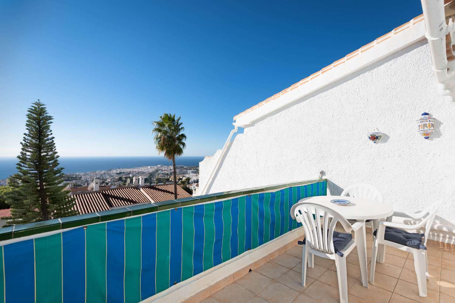 3 camera da letto Villetta a Schiera in vendita in Nerja con piscina garage - 399.000 € (Rif: 9436646)