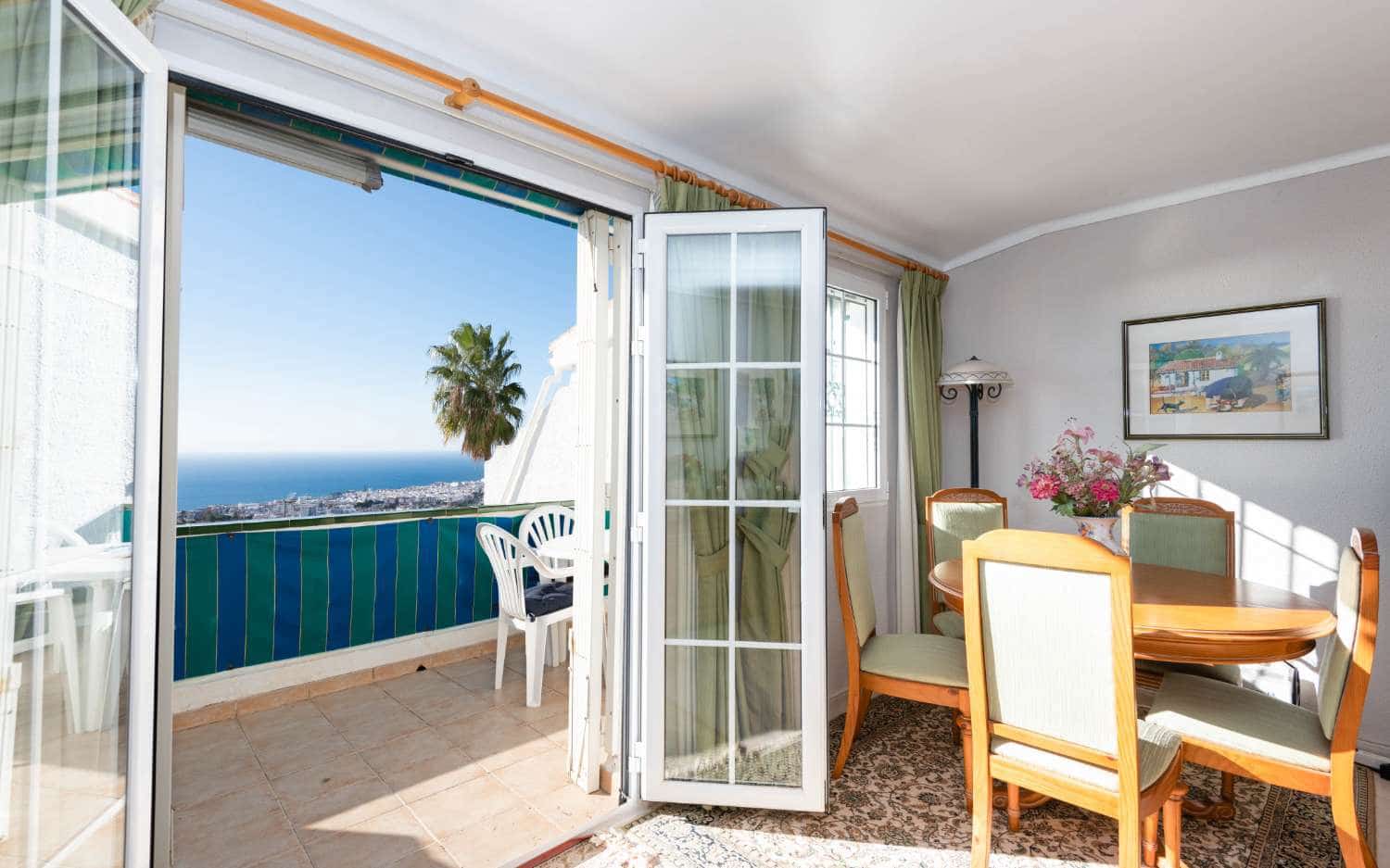 3 camera da letto Villetta a Schiera in vendita in Nerja con piscina garage - 399.000 € (Rif: 9436646)