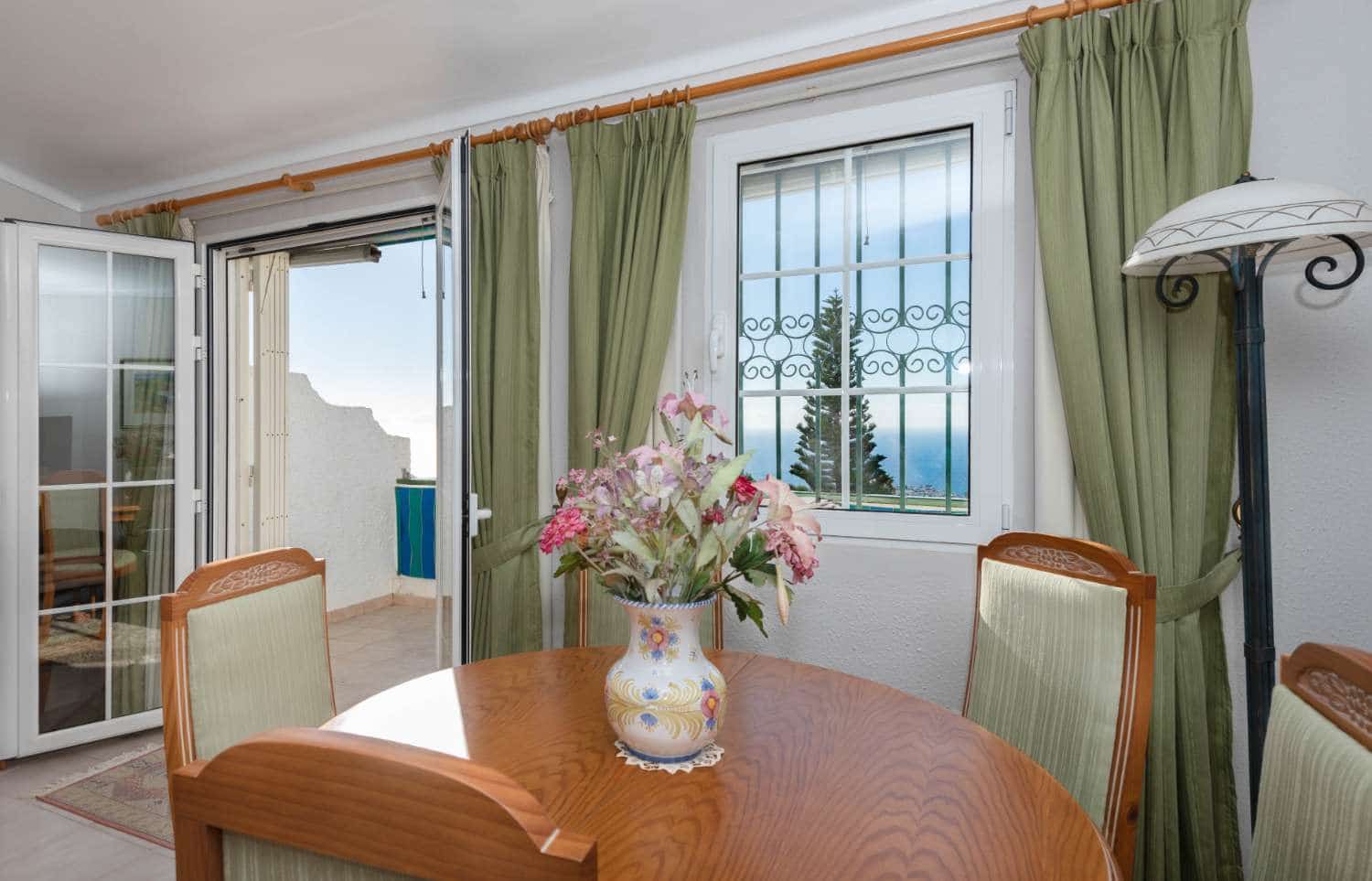 3 camera da letto Villetta a Schiera in vendita in Nerja con piscina garage - 399.000 € (Rif: 9436646)