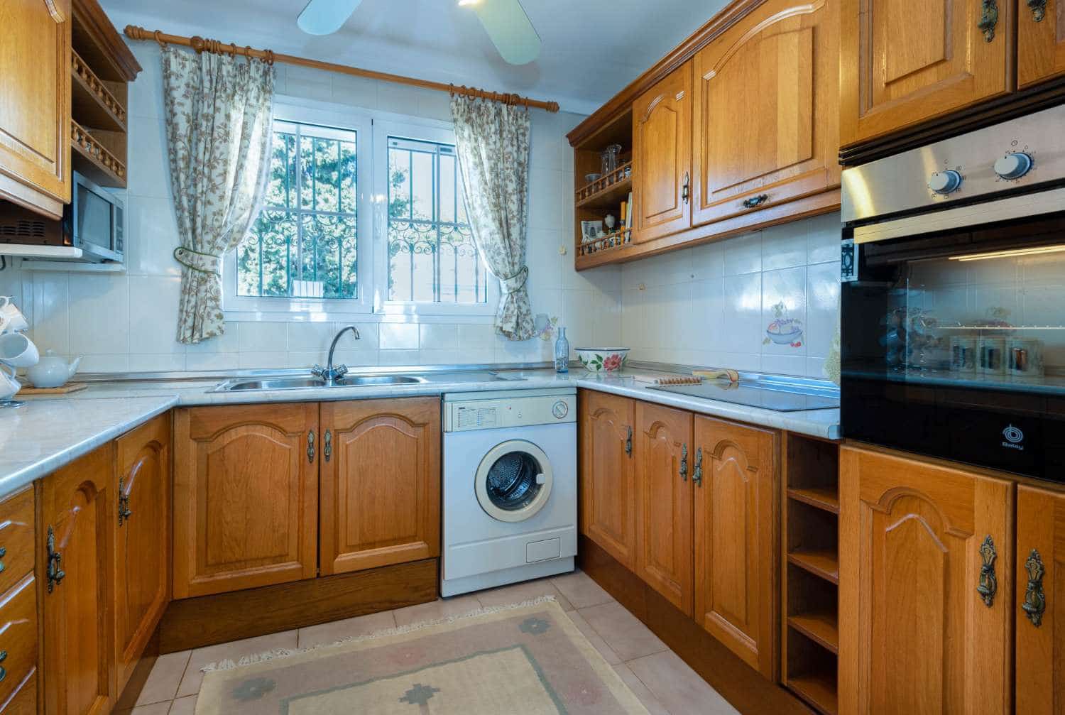 3 camera da letto Villetta a Schiera in vendita in Nerja con piscina garage - 399.000 € (Rif: 9436646)