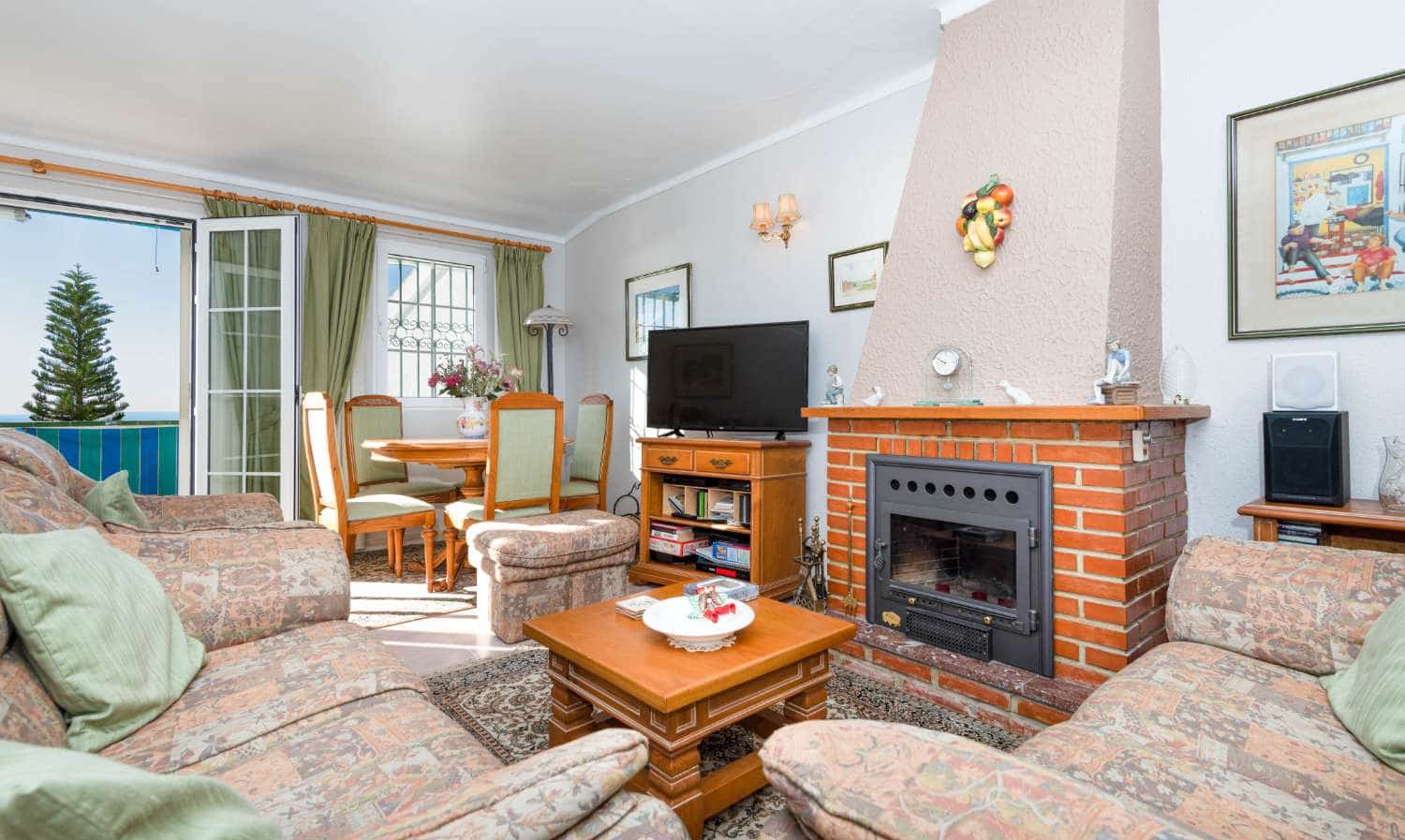 3 camera da letto Villetta a Schiera in vendita in Nerja con piscina garage - 399.000 € (Rif: 9436646)