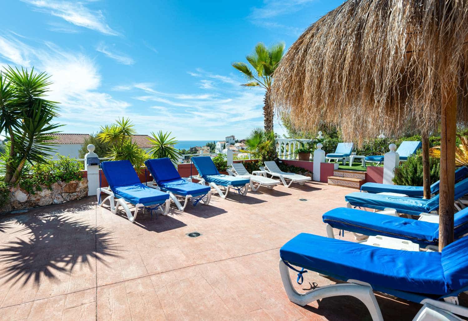 2 chambre Appartement à vendre à Nerja avec piscine - 289 000 € (Ref: 9503811)