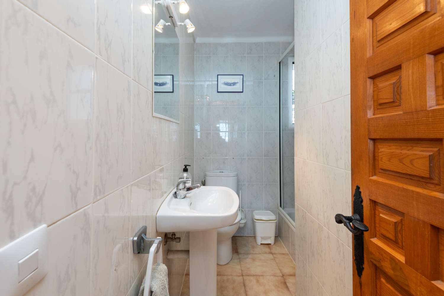 2 soveværelse Rækkehus til salg i Nerja med swimmingpool garage - € 379.000 (Ref: 9535613)