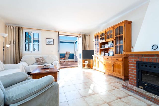 2 soveværelse Rækkehus til salg i Capistrano, Nerja med swimmingpool garage - € 379.000 (Ref: 9535613)